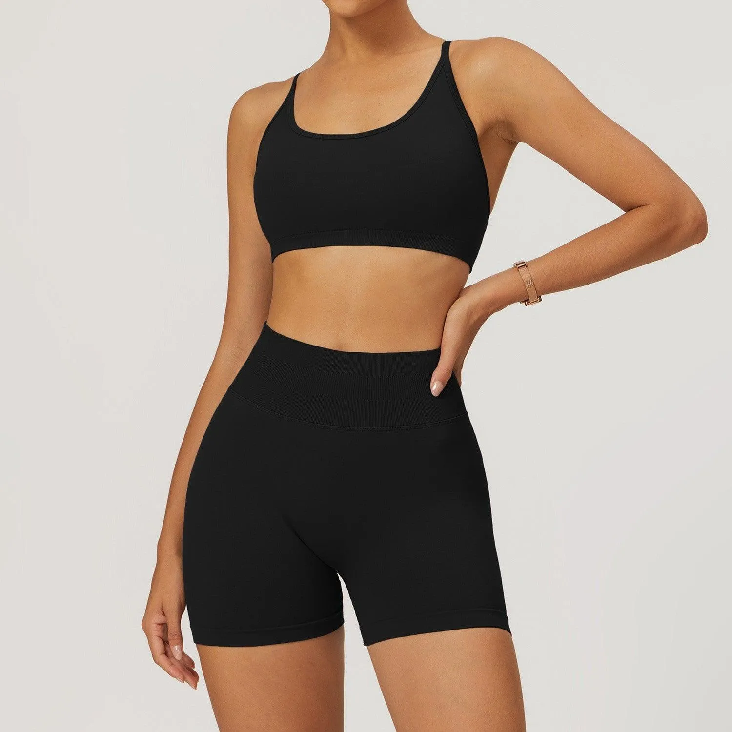 Seamless Beauty Back Yoga Suit – Comfortable Activewear for Women